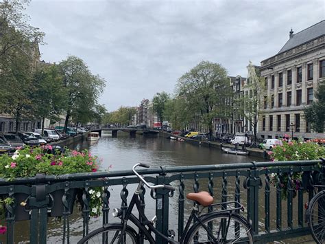 Visiting El Volcan del Totumo - Jet Lagged Jess