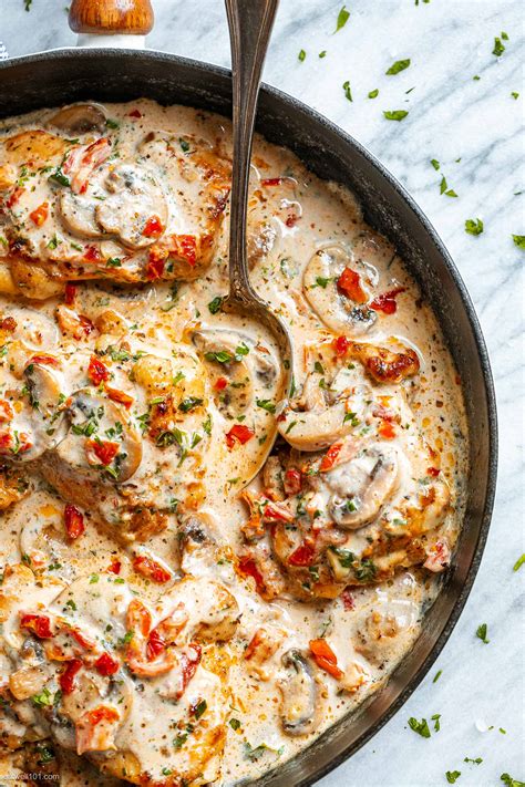 Garlic Chicken Thighs Recipe In Creamy Mushroom Sauce Chicken Thighs