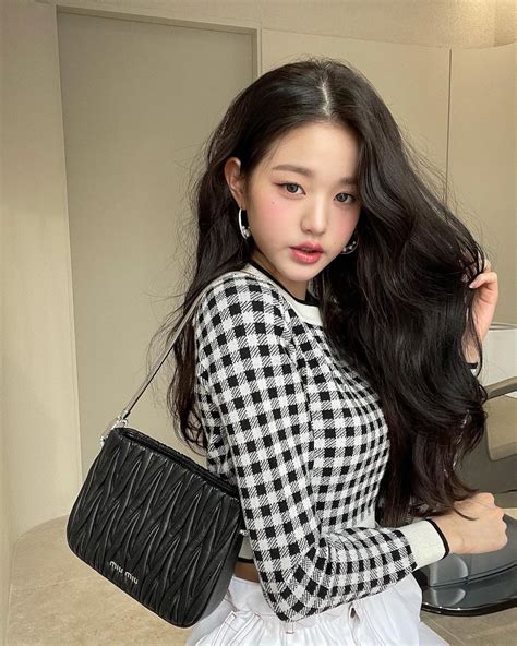 IZ*ONE's Wonyoung Attracts Attention For Looking Like The Real Life ...