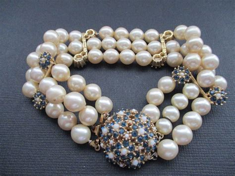 Ciner Vintage Signed Pearl and Rhinestone Bracelet - Gem