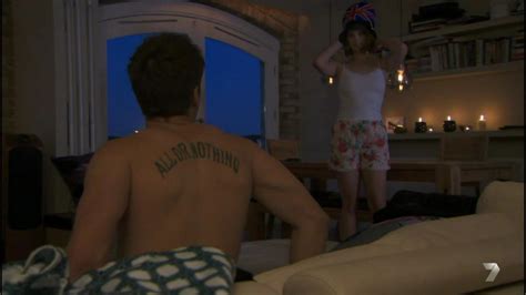 Hannah Britland Nude Pics Pagina 1