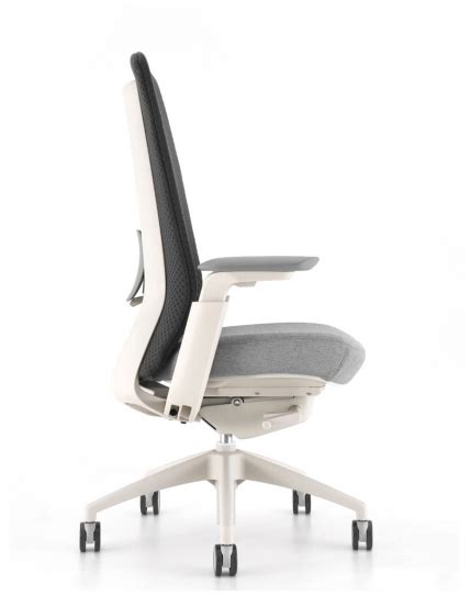 NZ Performance Ergonomic Chair