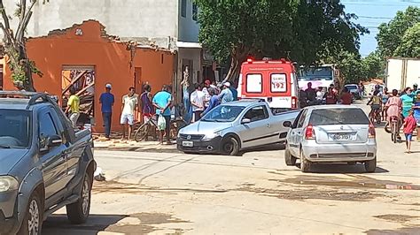 URGENTE TETO DE LOJA DE ROUPA DESABOU NO CENTRO DE VERDELÂNDIA NO