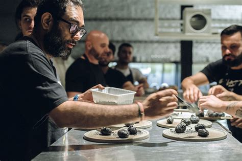 Cumbre De Chefs Germán Martitegui Y Gaggan Anand En La Argentina Infobae