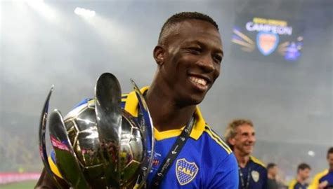 Luis Adv Ncula Campe N Con Boca Juniors De La Supercopa Argentina