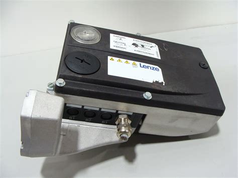 Lenze Decentralized Inverter Motor Drive Motec 8400 E84DGFCR9JP