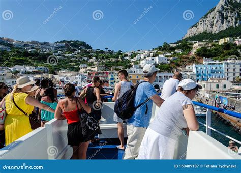 Capricampaniaitaly July 17 2019 Arrival Of Ferry From Naples To