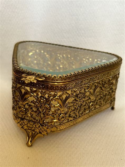 Vintage Matson Stylebuilt Filigree Ormolu Gold Tone Jewelry Trinket Box Glass Ebay