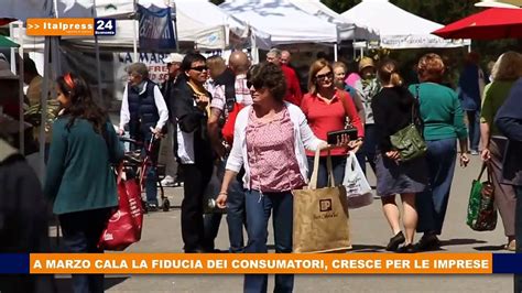 A Marzo Cala La Fiducia Dei Consumatori Cresce Per Le Imprese Video