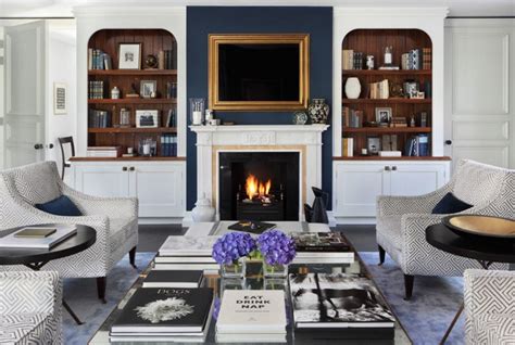 20 Appealing Living Rooms with Gold and Navy Accents | Home Design Lover