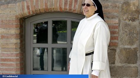 Sor Lucía Caram la monja televisiva y Teresa Forcades en el punto de