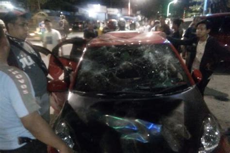 Satu Remaja Jadi Tersangka Penganiaya Dan Perusak Mobil Polisi Buru