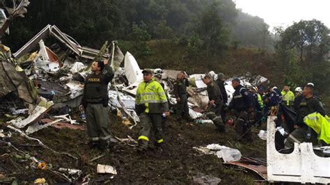 PHOTOS: Aftermath of devastating plane crash in Colombia that killed ...