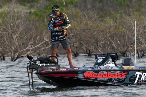 Zaldain S Championship Sunday Bassmaster