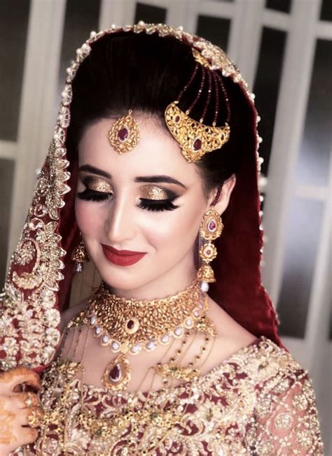 Top 20 Trendy Indian Bridal Makeup Images And Looks Bridal Makeup Images Pakistani Bridal