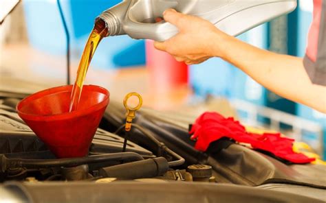 Best Tips For Change Oil Your Engine | Express Auto & Tires