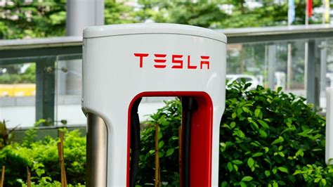 Tesla Augmente Encore Le Prix De Ses Superchargeurs En France Evearly