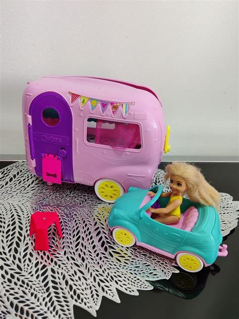 Kamper Chelsea Przyczepa Barbie Laleczka Przyczep Kempingowa Krak W