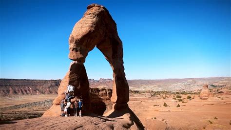 Early Hike To Delicate Arch Arches National Park Moab Utah Youtube