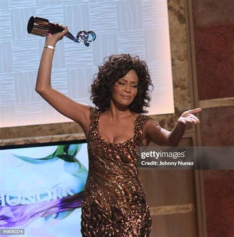 Whitney Houston Award Photos and Premium High Res Pictures - Getty Images