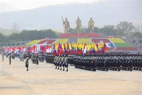 ミャンマー首都で軍記念日の式典、総司令官が民主派を全滅させると警告 Poste ポステ