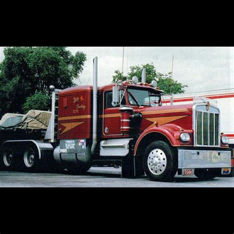 Pin By Ray Leavings On Kenworth Kenworth Trucks Big Trucks