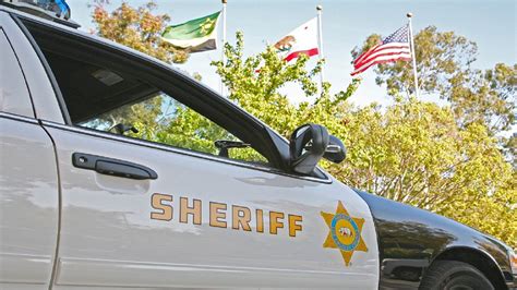 Los Angeles County deputy dies following medical emergency at station, sheriff's department says ...