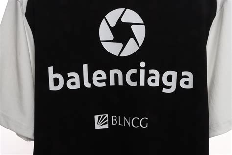 Pkgoden Balenciage Black And White Splicing Logo T Shirts 2