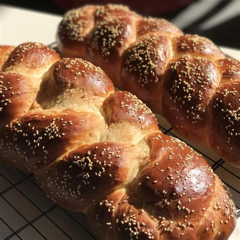 What Is Challah Challah Is An Enriched Egg Bread Made Of Yeasted Dough