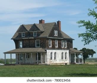 Fort Reno Visitor Center Photos Images Pictures Shutterstock