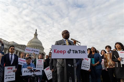 Content Creators Protest Potential Tiktok Ban Outside Us Capitol The Hoya