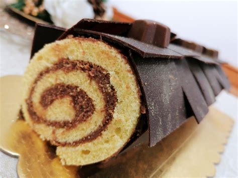 Rotolo Delle Feste Gianduia E Cioccolato Fondente Dolce Teatro Magico