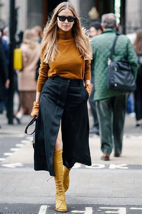 19 Easy Black Skirt Outfit Ideas For When You Have Five Minutes To Get