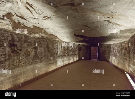 Dentro Del Gran Templo Templos De Abu Simbel Monumentos Nubios Abu