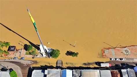 Ao Vivo I Imagens A Reas Da Gameleira E Retirada De Balseiros Na Ponte