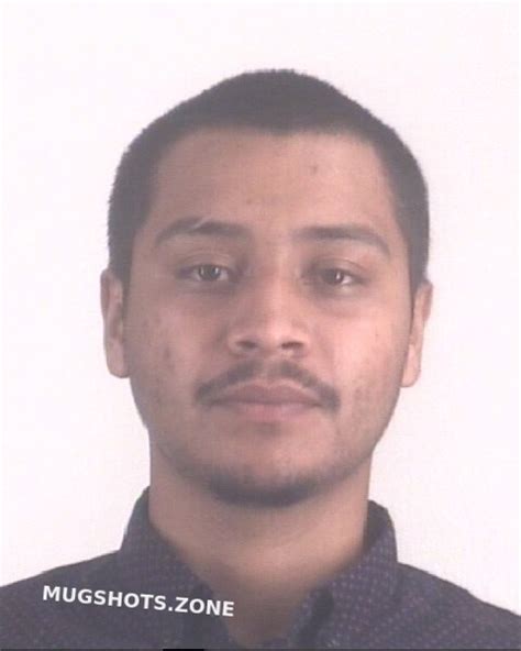 Hernandez Erick 05 15 2022 Tarrant County Mugshots Zone