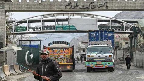 Torkham border reopened - Pakistan - Dunya News