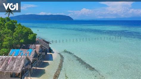 Jelajah Desa Arborek Di Raja Ampat Sajikan Wisata Alam Indah Dengan Budaya