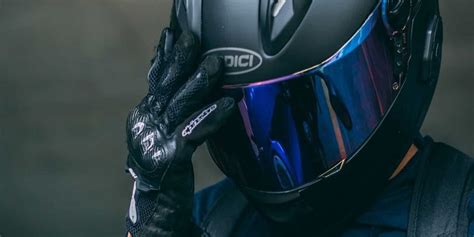 R Inventer La Route Un Regard Approfondi Sur Le Choix Du Casque Moto