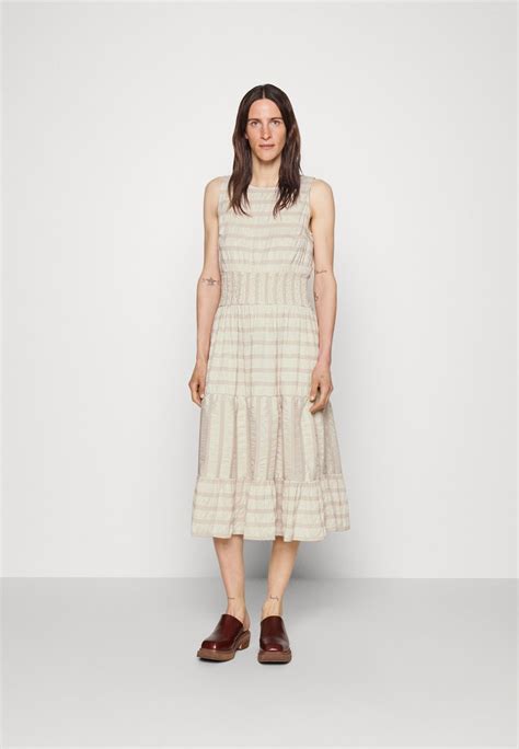 Dkny Smocked Waist Tiered Ruffled Dress Robe De Jour Ivorybeige
