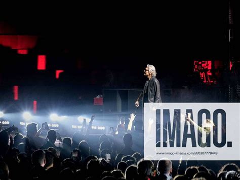 Luciano Ligabue During Luciano Ligabue Dedicato A Noi Indoor Tour