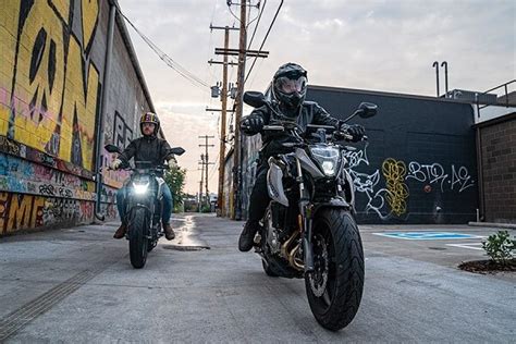 Cfmoto Nk Este Un Naked Street Bike Perfect Pentru Naveta Zilnica Atvrom Ro