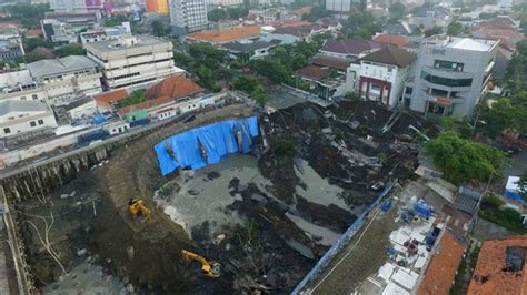 Proyeknya Diduga Sebabkan Jalan Gubeng Ambles Ini Kata Rs Siloam