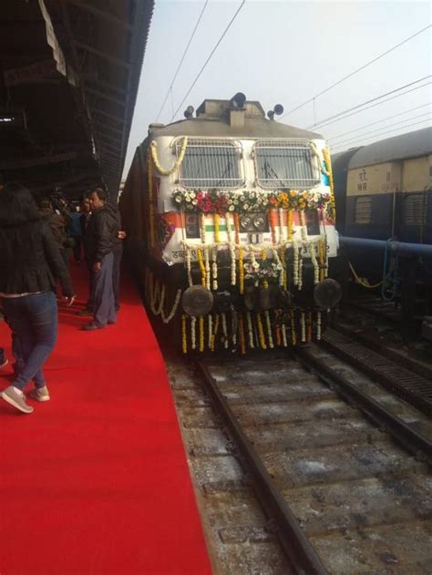 Inside Irctcs Ahmedabad Mumbai Tejas Express India News News The