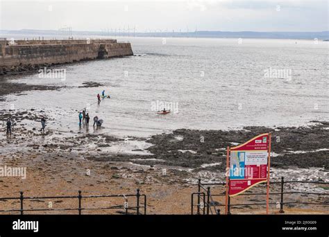 John darwin seaton carew beach hi-res stock photography and images - Alamy