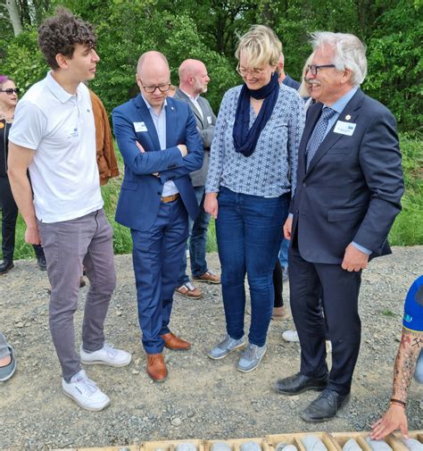 Statnik Bodenständig nach den Sternen greifen warum Domowina das