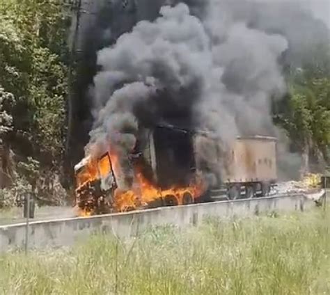 Carreta Carga De Cerveja Pega Fogo Na Serra De S O Vicente Veja