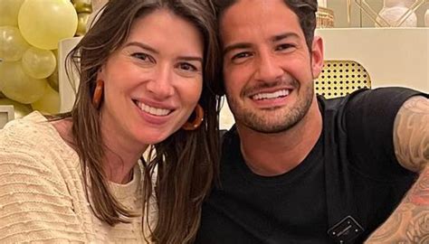 Rebeca Abravanel E Alexandre Pato Fazem Ch De Beb Do Filho