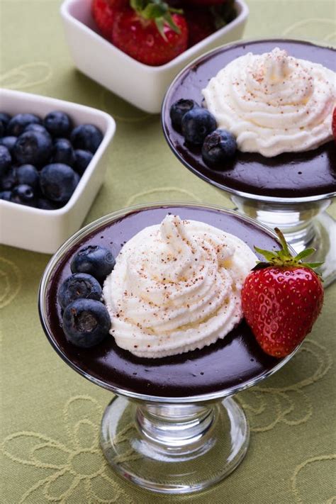 Pudding In Glass Bowl Stock Image Image Of Dessert Sweet 72433205