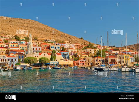 Chalki Stadt auf der griechischen Insel Chalki abseits der nördlichen